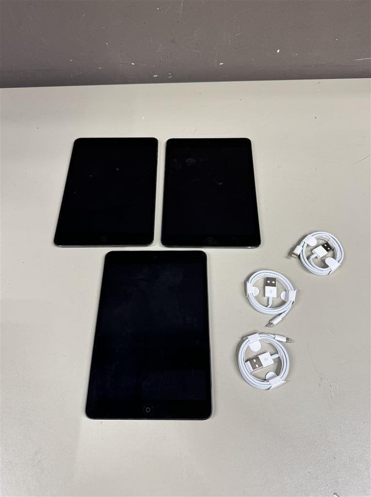 Drie stuks Apple ipad mini 2 - 16GB wifi zilver, Computers en Software, Apple iPads, Apple iPad, 8 inch, Ophalen of Verzenden