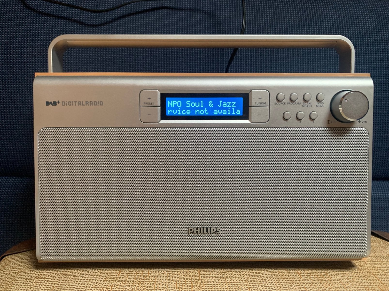 Draagbare Philips digitale DAB+ en FM radio AE 5220 B / 12, Ophalen of Verzenden, Zo goed als nieuw, Radio