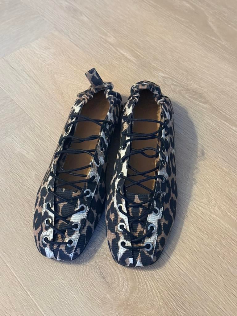 GANNI Leopard Denim Lace-Up Ballerinas – Size 40 – NEW, Bruin, Ganni, Nieuw, Ballerina's