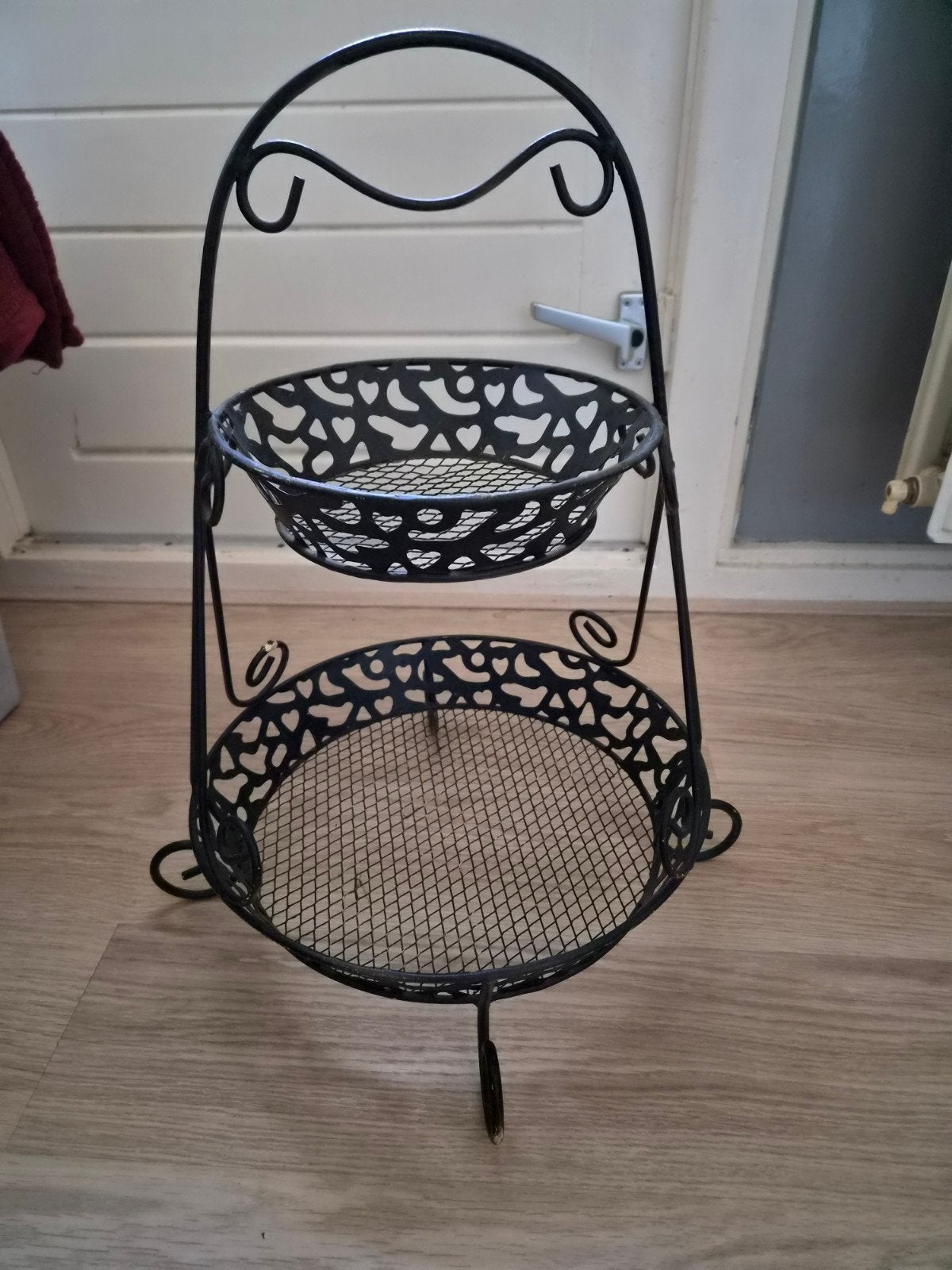 Decoratieve metalen etagere met 2 lagen, Ophalen