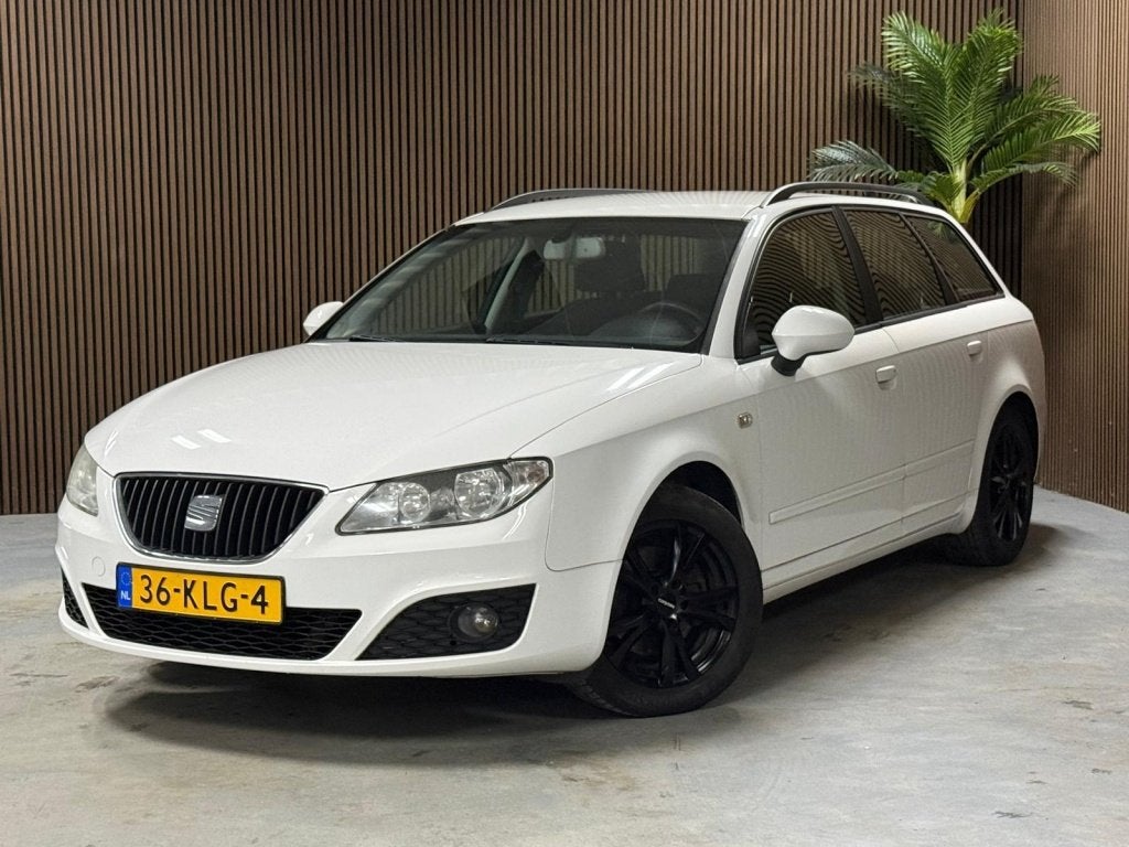 SEAT Exeo ST 1.6 Reference (bj 2010), Auto's, Stof, Gebruikt, 4 cilinders, Wit