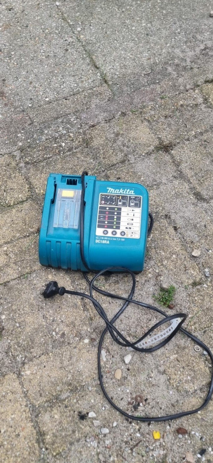 Makita DC18RA Acculader voor 7.2V-18V Li-ion/Ni-MH/Ni-Cd, Ophalen of Verzenden, Gebruikt, Overige typen