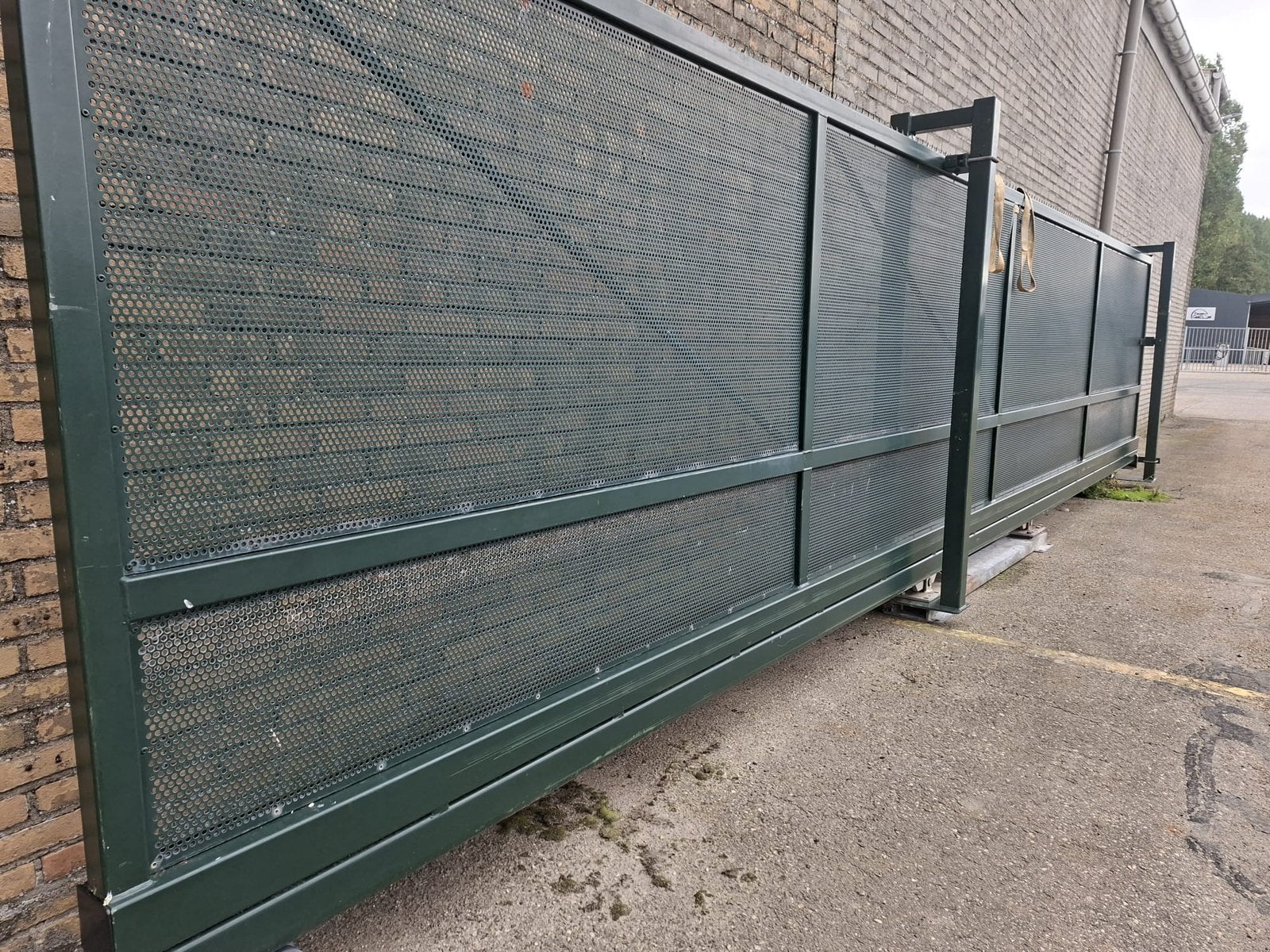 Hele nette vrijdragende schuifpoort, Tuin en Terras, Ophalen, Schuifpoort, Zo goed als nieuw, 200 cm of meer