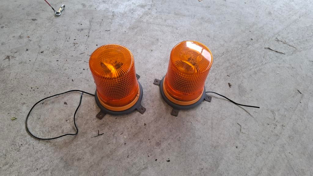 2x Hella KL700 zwaailampen - Oranje, gebruikt, Ophalen
