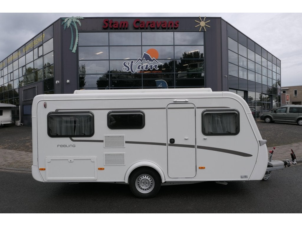 Eriba Feeling 425 NIEUW STAAT, Caravans en Kamperen, Caravans, Standaardzit, Tot en met 2, 4 tot 5 meter, Eriba