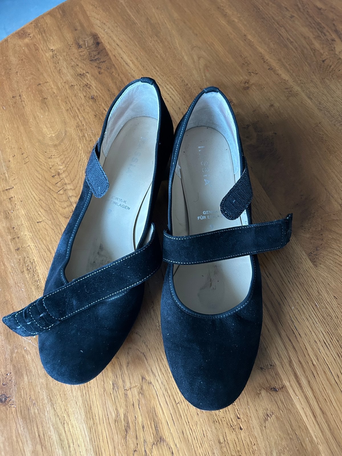 Hassia damesschoenen, Kleding | Dames, Ophalen of Verzenden, Zo goed als nieuw, Zwart