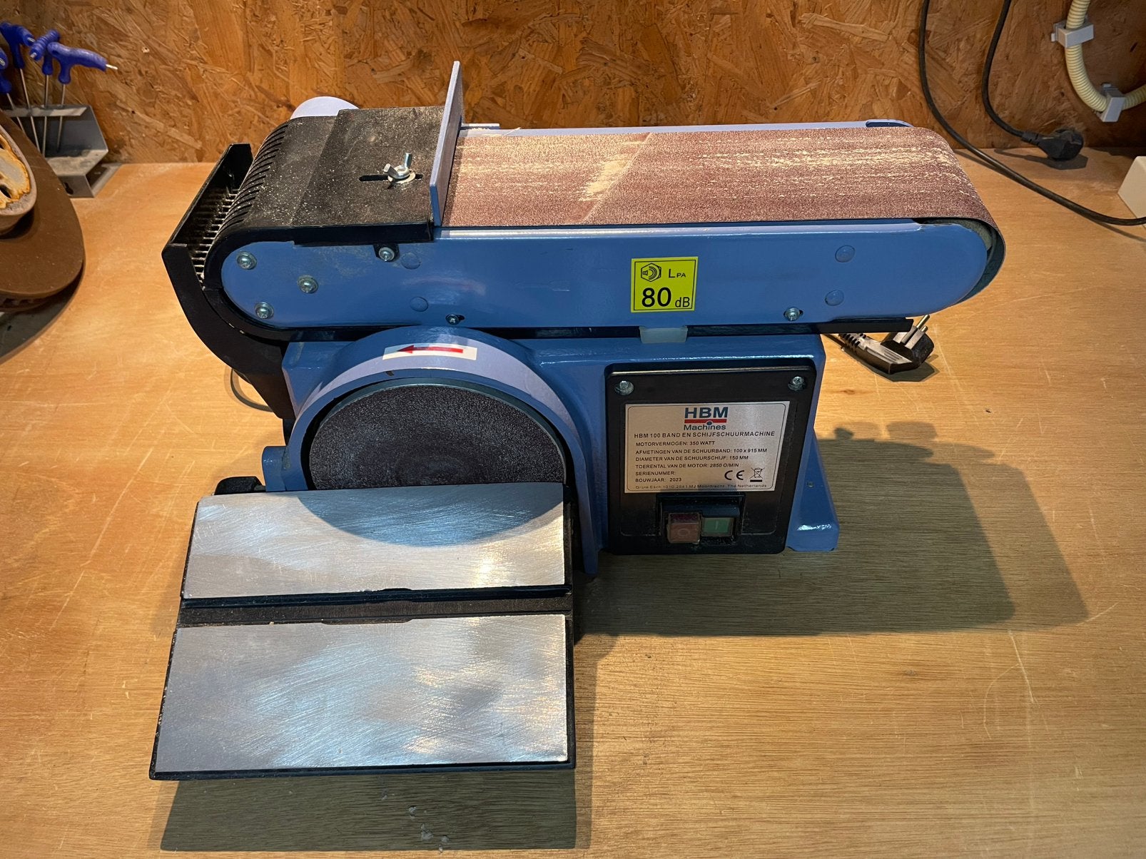 HBM Band- en schijfschuurmachine, Ophalen, Zo goed als nieuw, Minder dan 600 watt, Bandschuurmachine