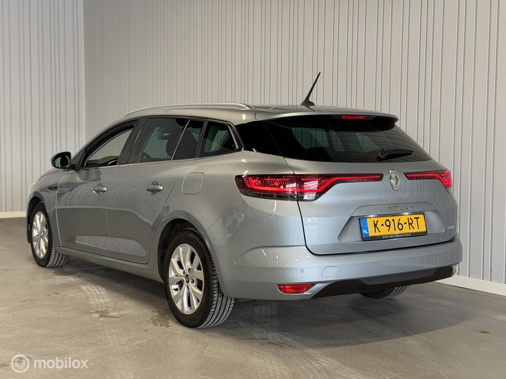 Renault Megane Estate 1.6 E-Tech Plug-In Hybrid 160 Business, Auto's, 77 km/l, Gebruikt, 4 cilinders, 91 pk