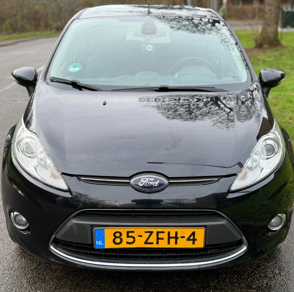 Ford Fiësta 1.6 Tdci 5DR 2012 Zwart, Auto's, Voorwielaandrijving, 1018 kg, 96 €/maand, Zwart