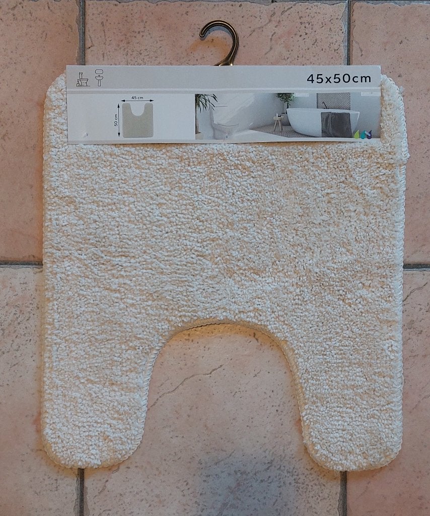 Nieuwe toiletmat wc mat uitsparing U-vorm creme wit 45x50cm, Ophalen of Verzenden, Nieuw, Wit, Badmat