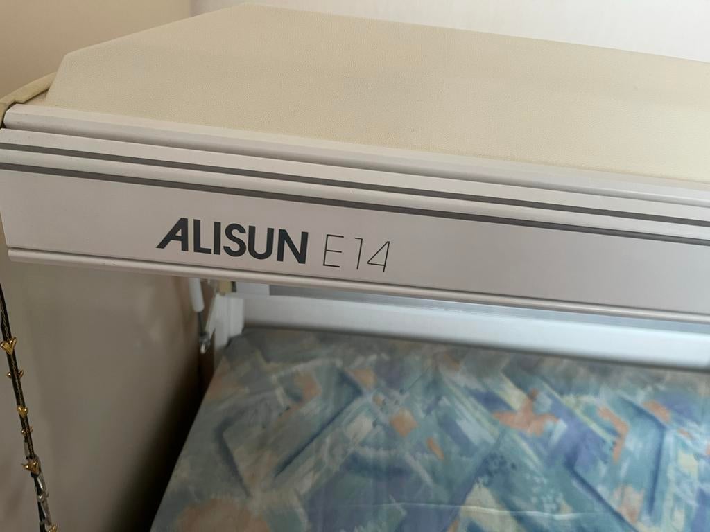 Alisun E14 Zonnehemel, Ophalen, Gebruikt, Zonnebank enkelzijdig, 10 tot 15 lampen