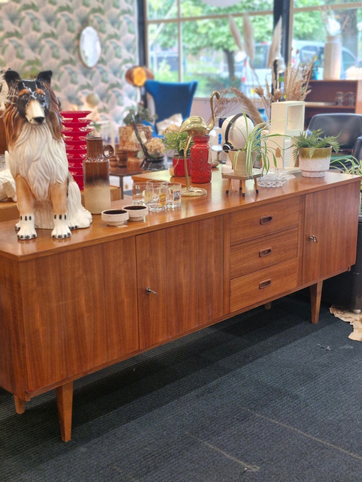 Groot vintage dressoir teak fineer jaren 70, Ophalen, Gebruikt, ., .