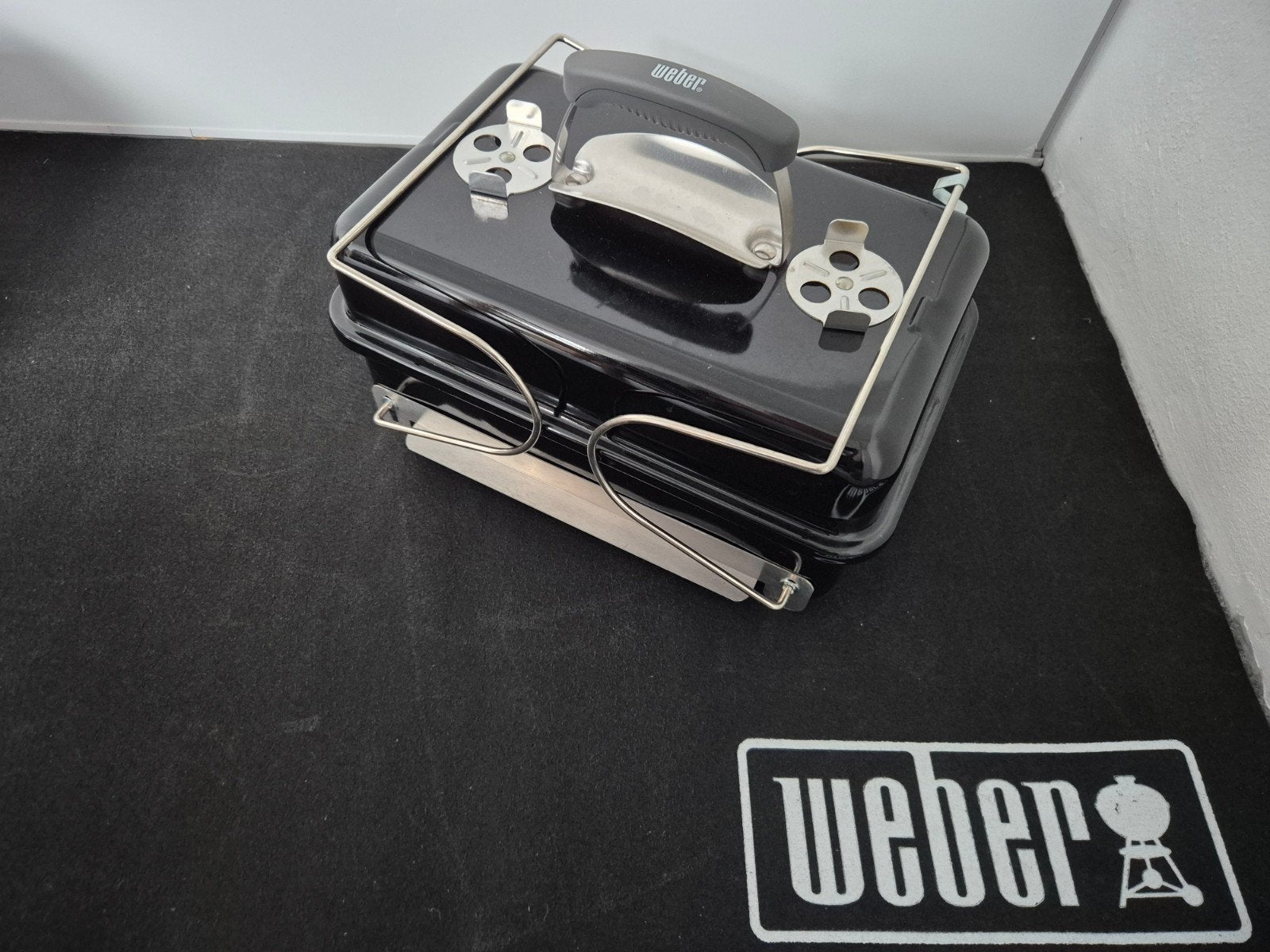 Weber Go-Anywhere Houtskool BBQ - Zeer Nette Staat, Tuin en Terras, Ophalen of Verzenden, Gebruikt, Weber
