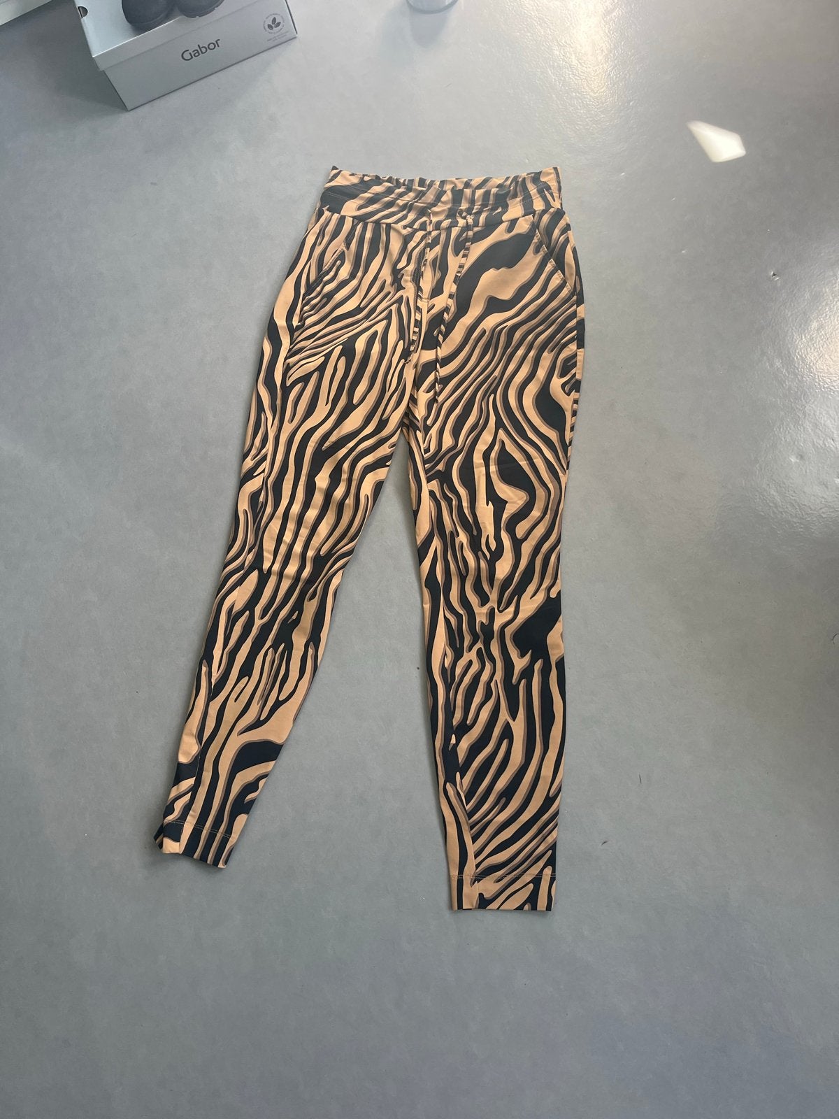 Travelstof broek Expresso Maat 36/38, Beige, Ophalen of Verzenden, Zo goed als nieuw, Maat 36 (S)