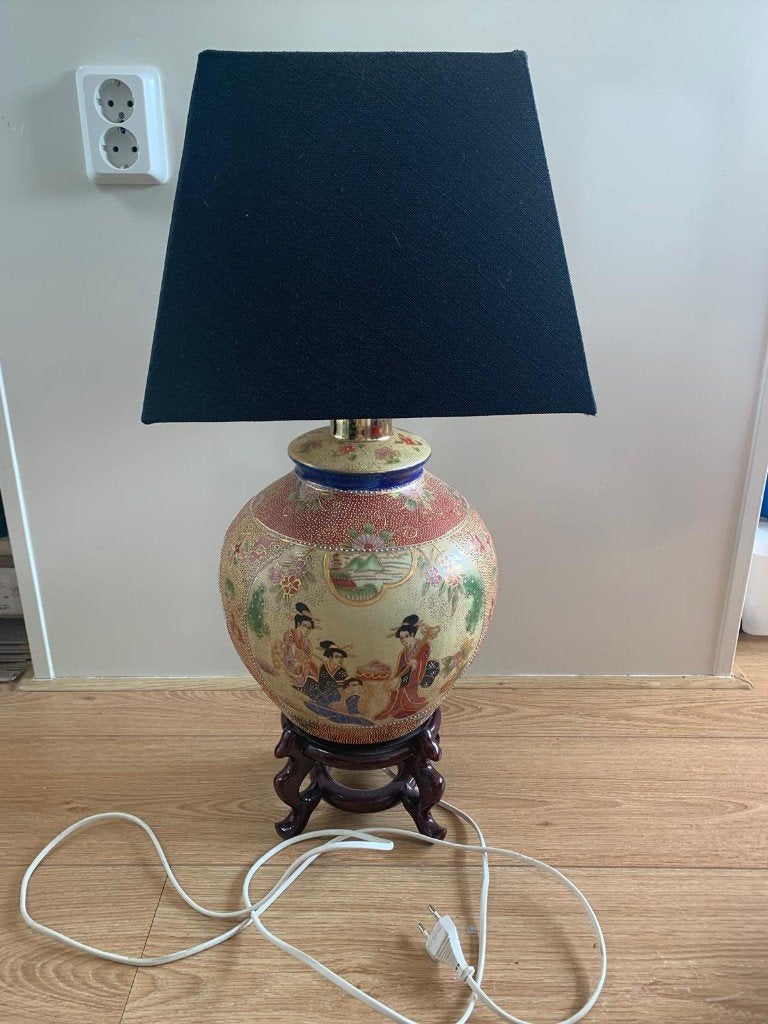 Chinese tafellamp, Ophalen