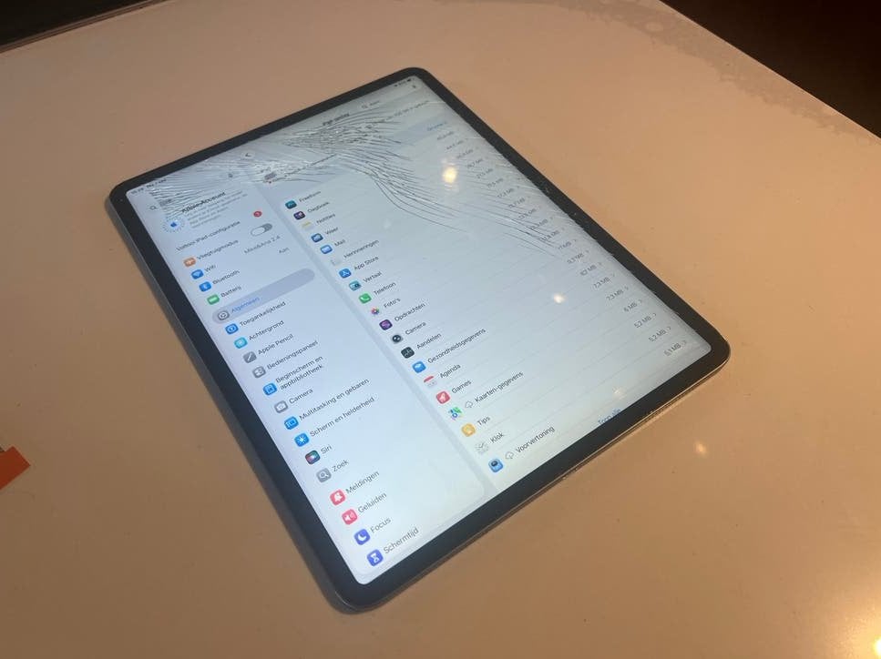 iPad Pro 12.9 3e gen 256GB Spacegrijs (scherm gescheurd), Computers en Software, 12 inch, Ophalen of Verzenden, Apple iPad Pro