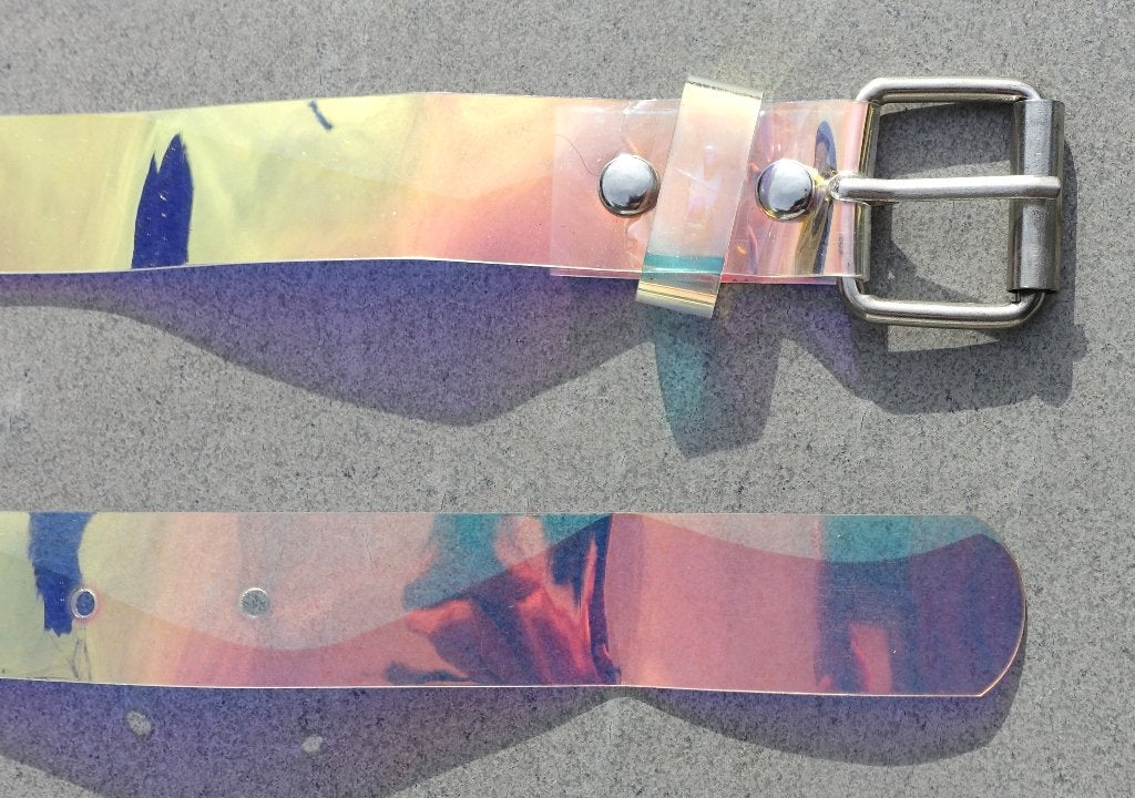 Transparante Holografische Riem / 95 x 2,4 cm - ongebruikt, Kleding | Dames, Minder dan 3 cm, Overige kleuren, Tailleriem, Ophalen of Verzenden