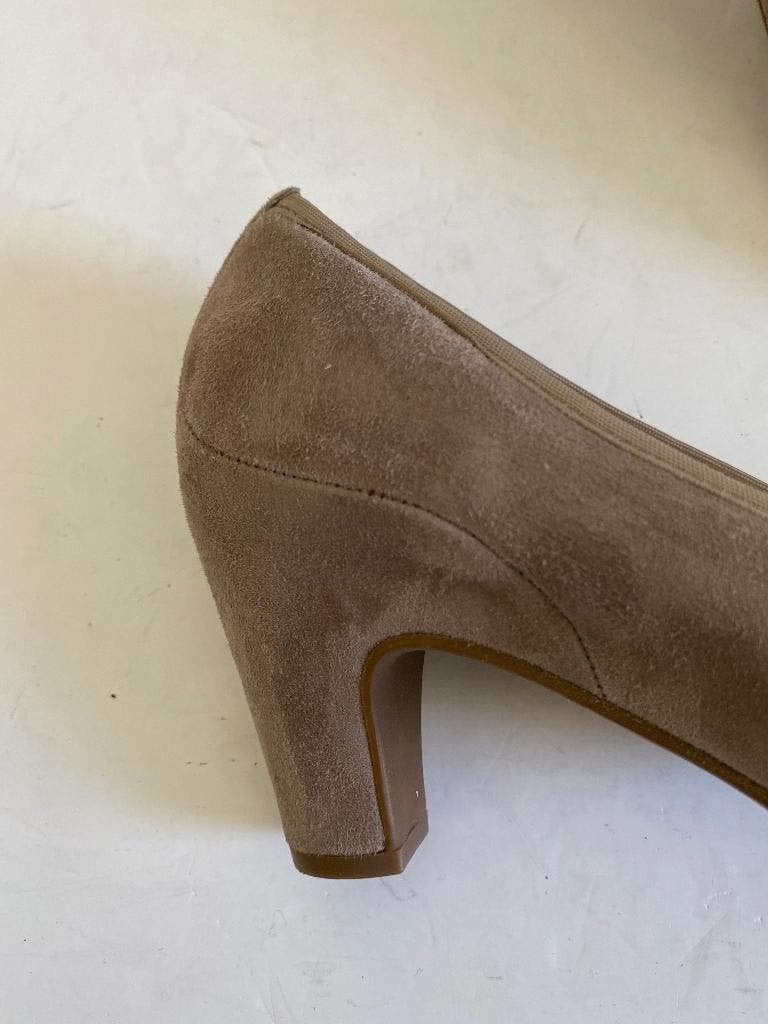 K180 Gabor maat 37,5 leren pumps schoenen hak leer beige, Beige, Gabor, Ophalen of Verzenden, Zo goed als nieuw