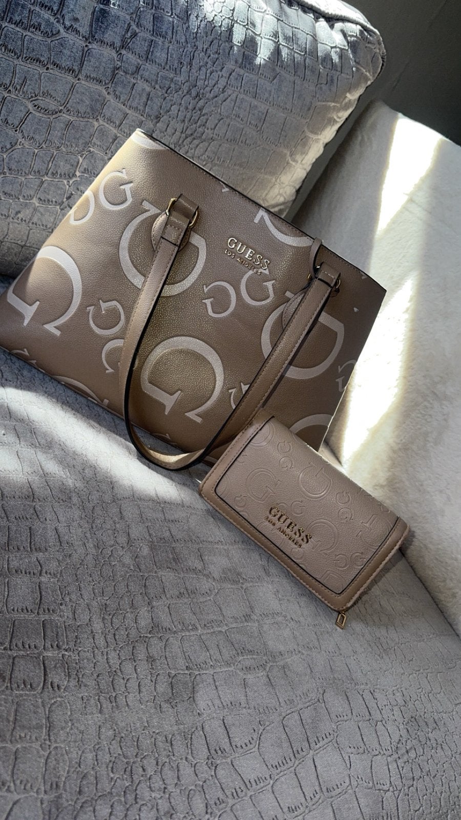 Guess tas, met portomonee, Sieraden, Tassen en Uiterlijk, Ophalen of Verzenden, Zo goed als nieuw, Zwart, Handtas