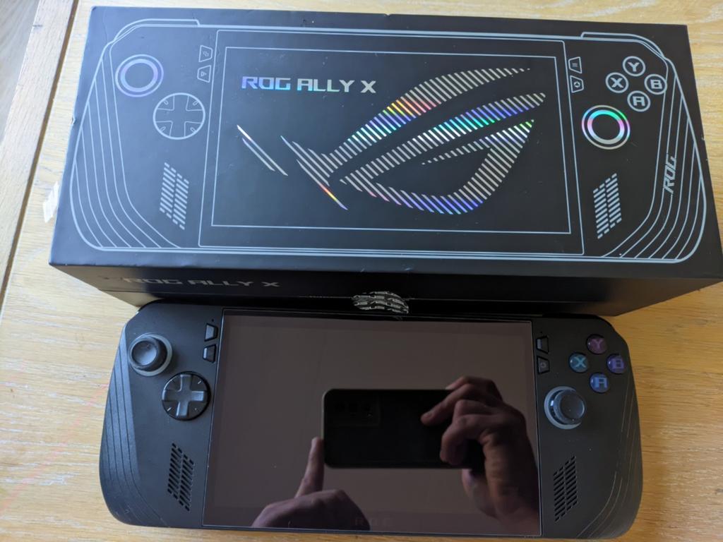 Asus Rog ally X 1TB great condition (Sell or trade), Spelcomputers en Games, Spelcomputers | Overige, Ophalen of Verzenden, Zo goed als nieuw