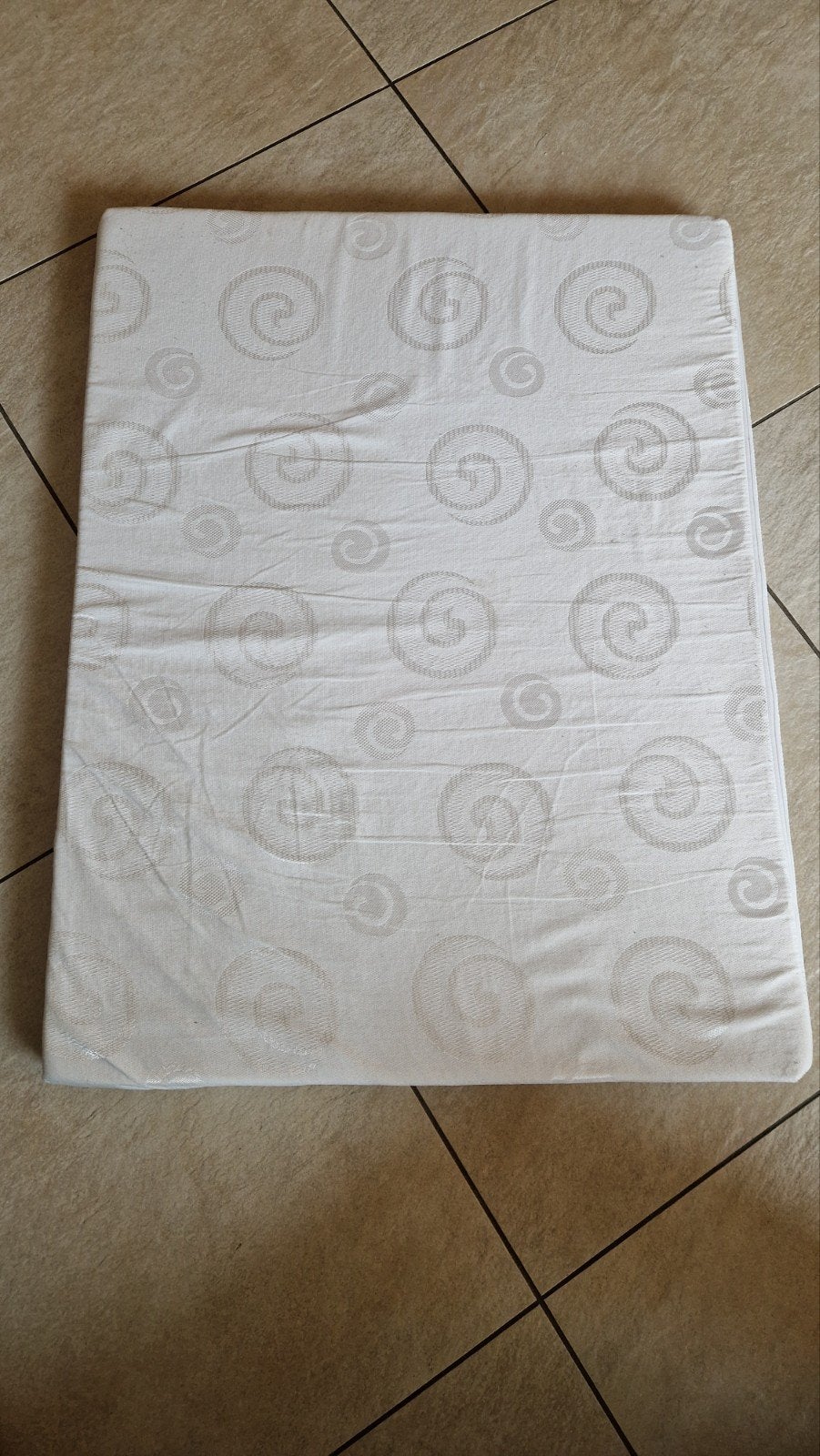 Puck boxmatras 72x93x4 cm met boxkleed, Huis en Inrichting, Ophalen, Zo goed als nieuw, Eenpersoons, Matras