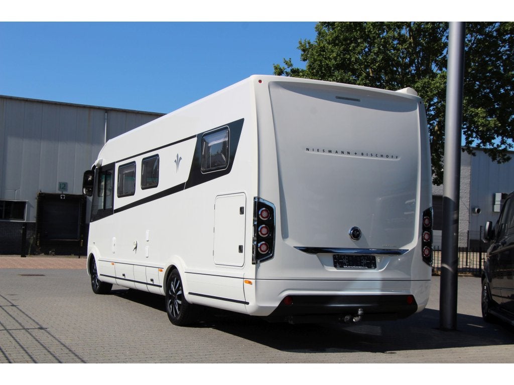 Niesmann+Bischoff Arto 77E - 180PK 9T AUT - LVL SYS - ALDE, Caravans en Kamperen, Campers, Niesmann+Bischoff, Fiat, Vloeistofverwarming