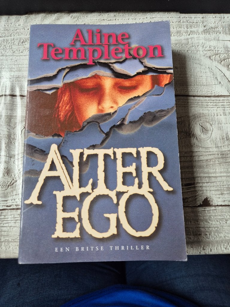 Boek Alter ego. Aline Templeton, Ophalen, Zo goed als nieuw, Aline Templeton