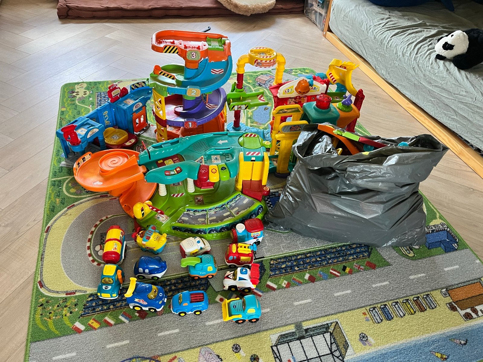 Grote set VTech Toet Toet Auto's met garages en banen, Ophalen, Gebruikt