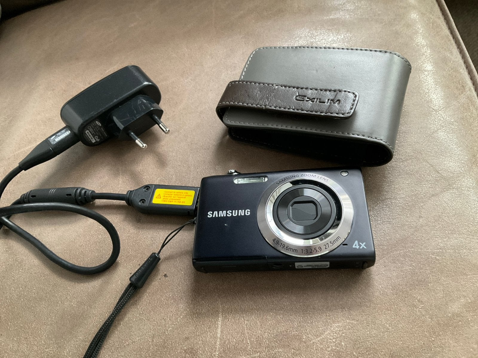 Samsung compactcamera met 4x optische zoom en accessoires, Audio, Tv en Foto, Gebruikt, Oplader, Ophalen of Verzenden, Compactcamera