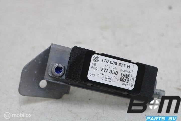 Antenneversterker + houder VW Touran 1T 1T0035577H, Gebruikt