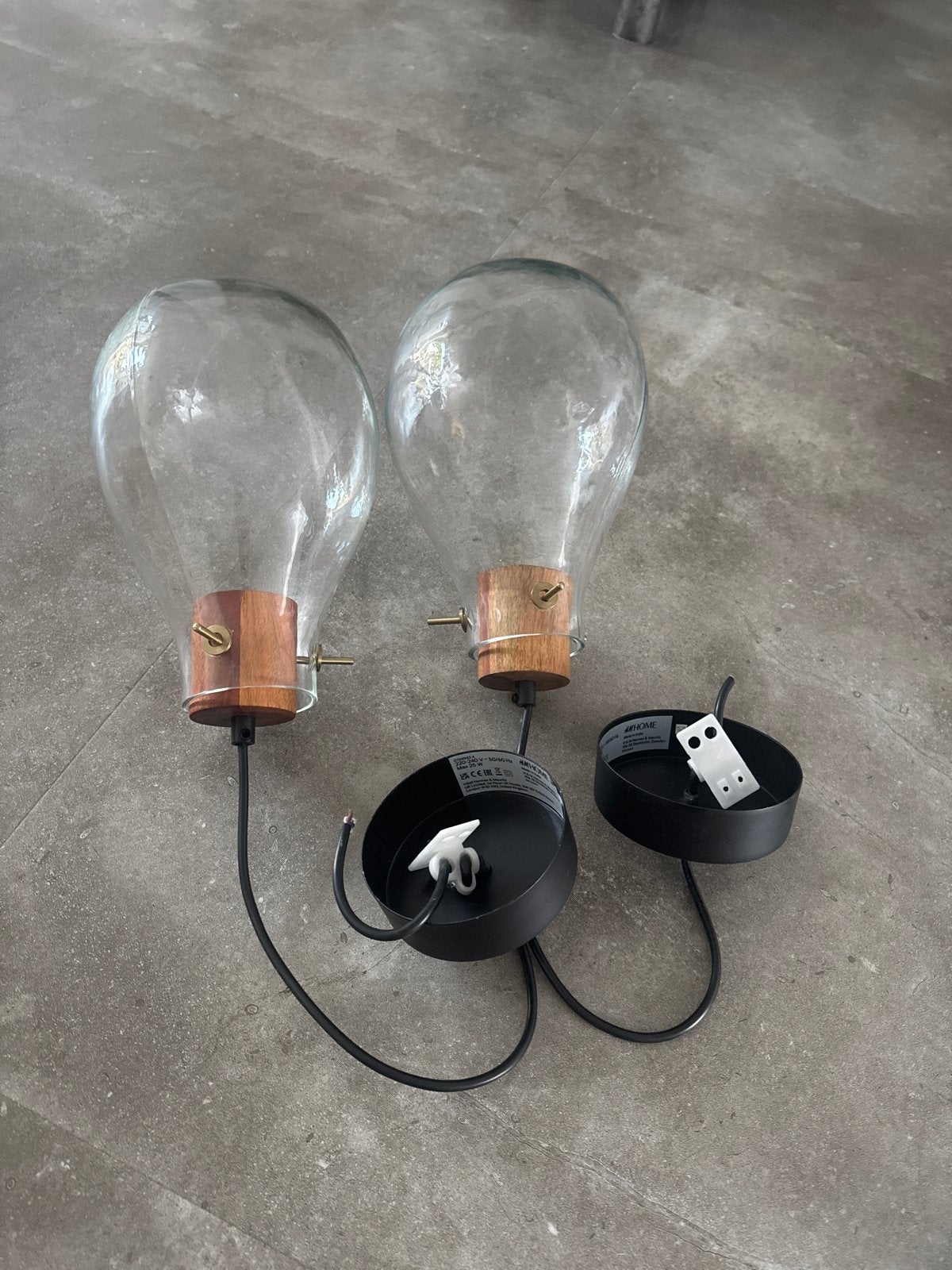 H&M HOME glazen bol lamp (2 stuks beschikbaar), Minder dan 50 cm, Nieuw, Ophalen of Verzenden, Glas