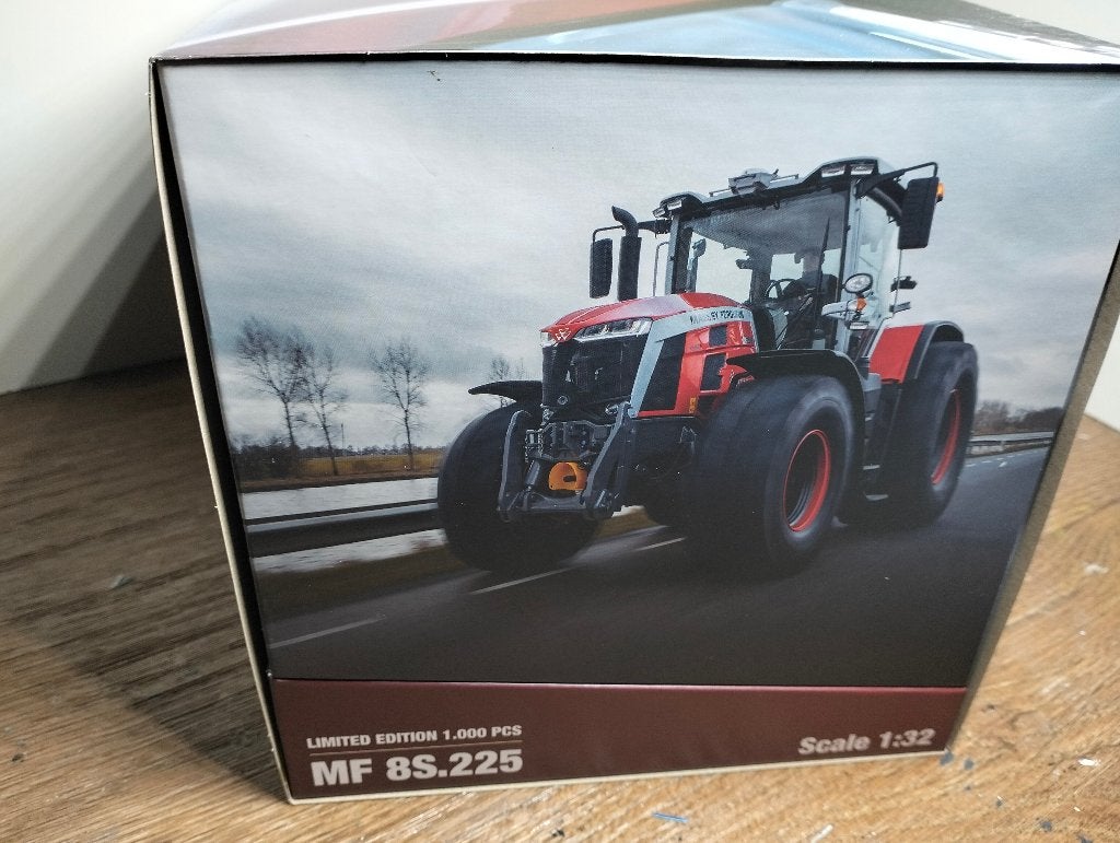 Te koop Massey Ferguson 8S.225 Loonbedrijf BEUTE Roodkapje, Ophalen of Verzenden, Nieuw, Tractor of Landbouw, Overige merken