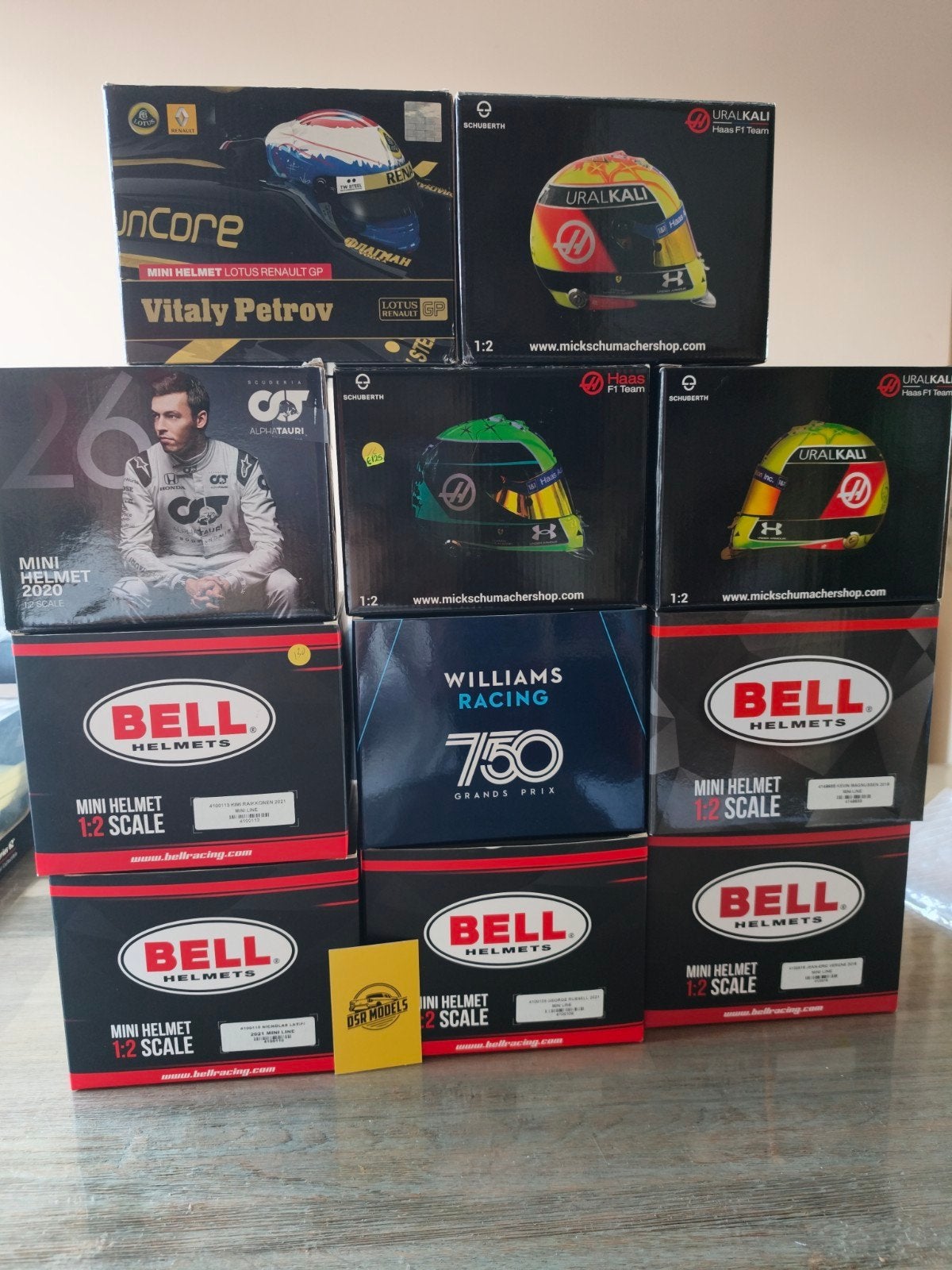 partij van 11 helmen 1:2 van Bell helmets/Schuberth, Ophalen of Verzenden, Nieuw, Formule 1