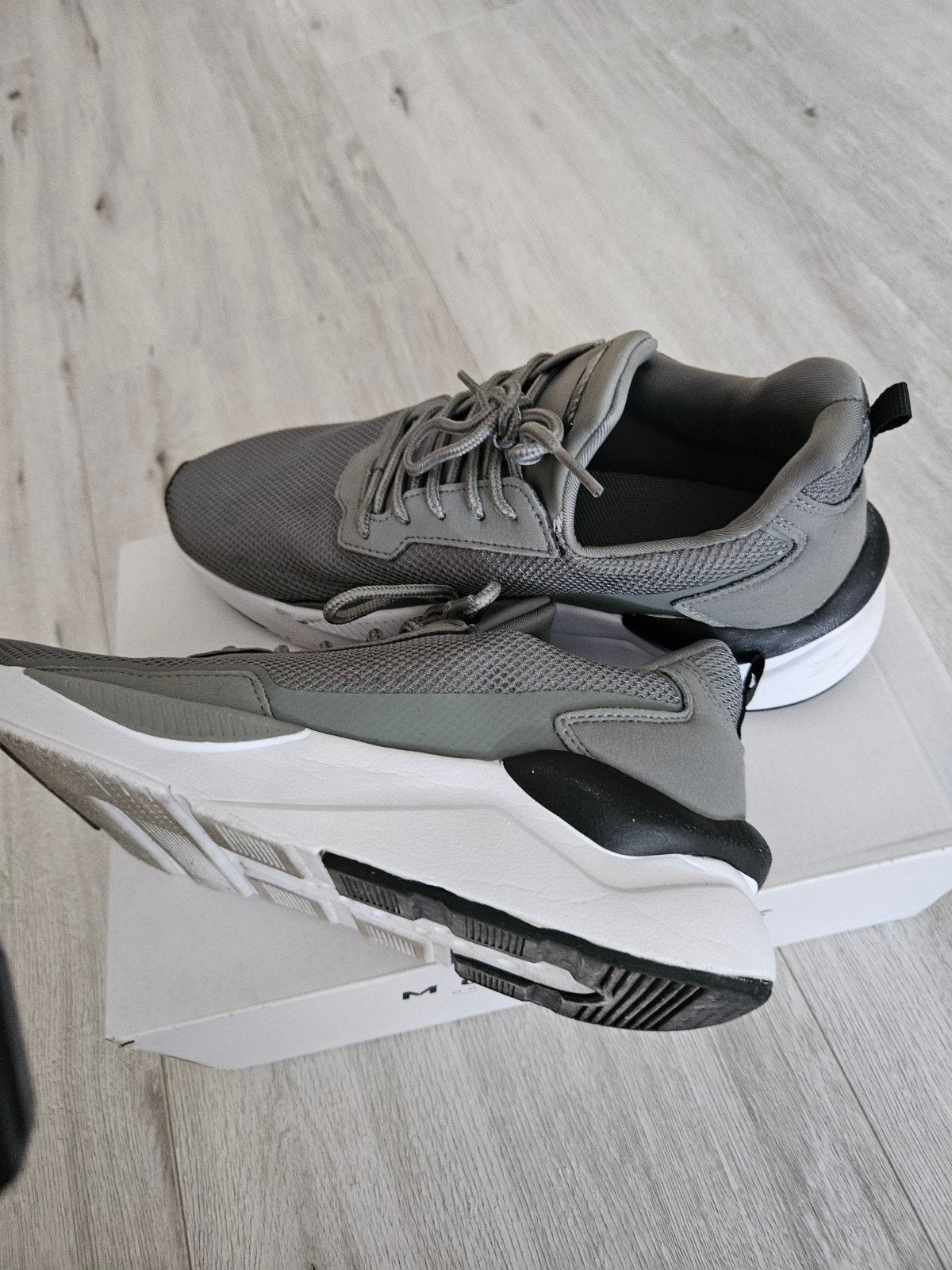 Mc Kenzie herensneaker grijs mt 41 zgan, Overige kleuren, Boots, Ophalen of Verzenden, Zo goed als nieuw