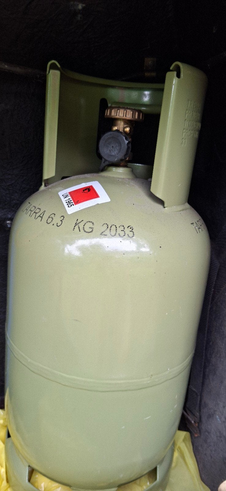 Lege hervulbare gasfles tot 2033, Ophalen