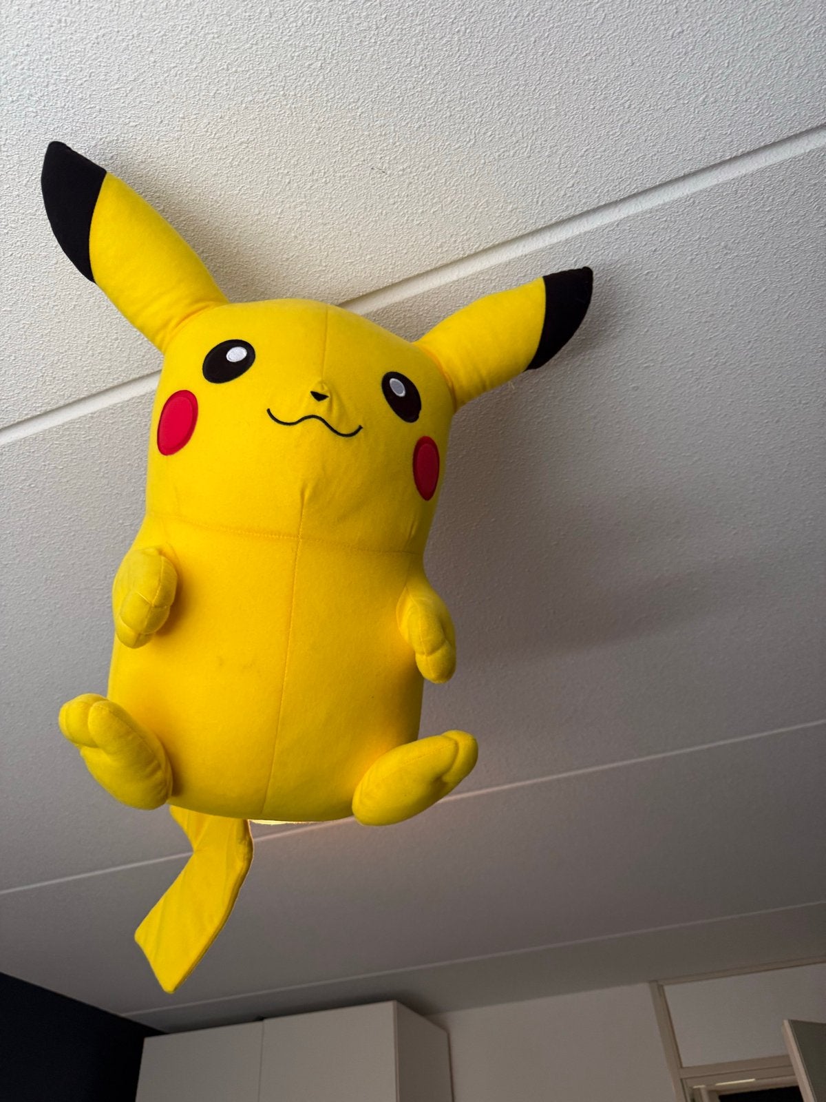 Grote Pikachu Knuffel - Zo goed als nieuw, Ophalen, Geel, Overige typen, Zo goed als nieuw