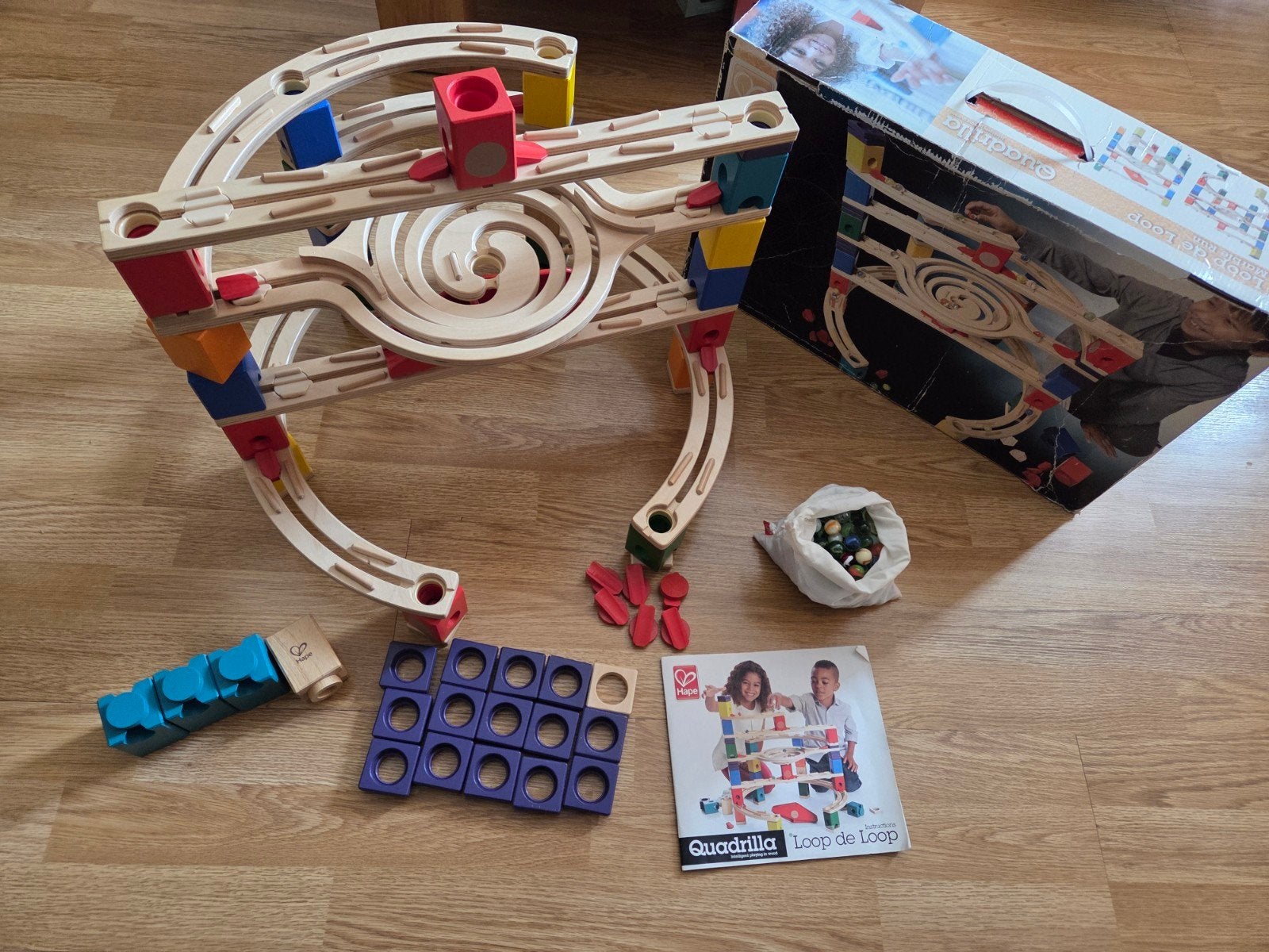 Hape Quadrilla Loop de Loop knikkerbaan met knikkers, Kinderen en Baby's, Ophalen of Verzenden, Zo goed als nieuw, Overige merken