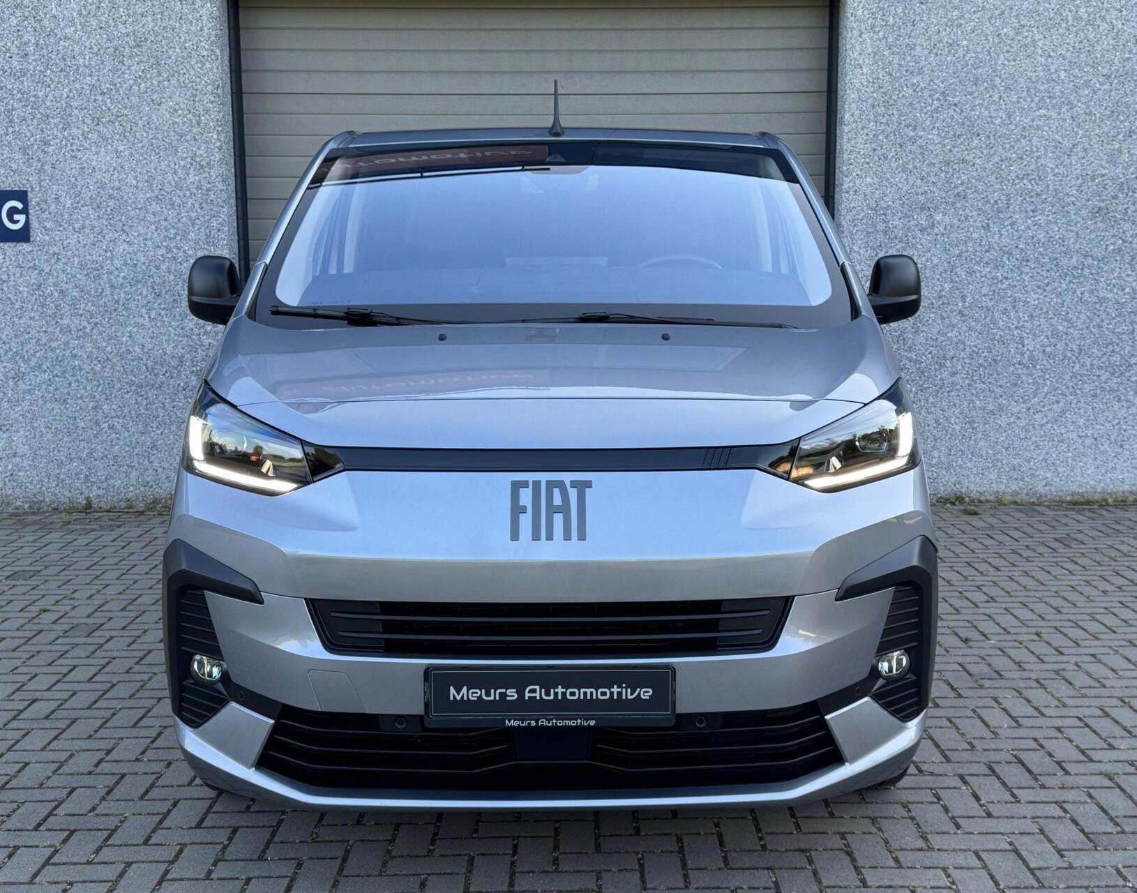 Fiat Scudo 2.0 180 S&S L3 DC Leder/ACC/Full options/Garantie, Gebruikt, Zwart, 4 cilinders, Automatische klimaatregeling