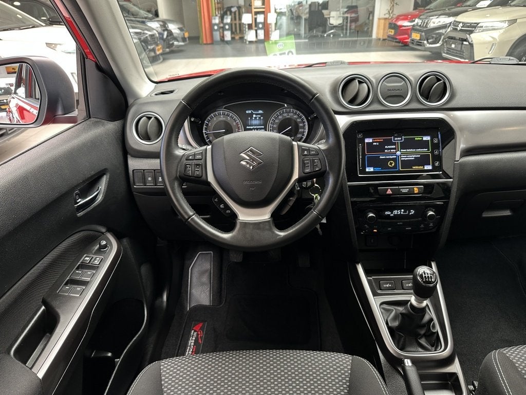 Suzuki Vitara 1.4 Boossterjet Select hybride [ CAMERA I CARP, Auto's, Suzuki, 1140 kg, 12 maanden, Stof, Gebruikt