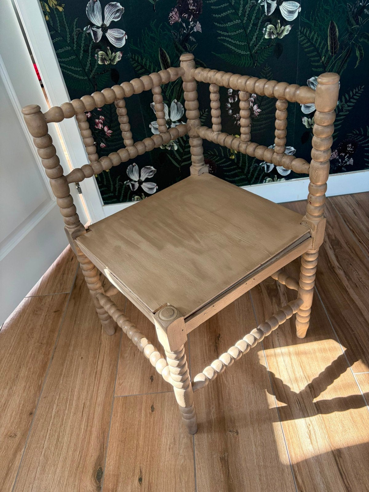 Vintage houten stoel met spijlen, Antiek en Kunst, Ophalen