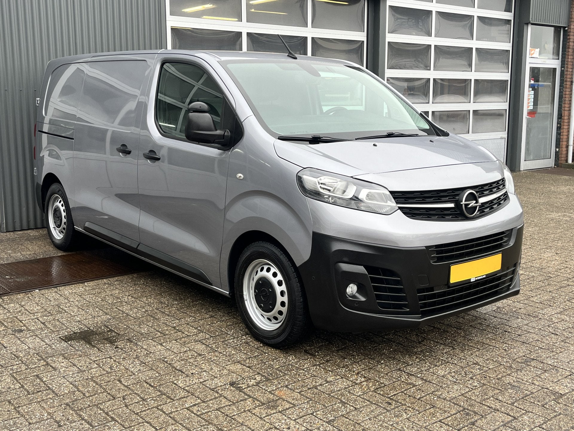 Opel Vivaro 1.5 CDTI L2H1 Marge BTW en BPM vrij! Airco Cruis, Auto's, Voorwielaandrijving, Stof, Gebruikt, 4 cilinders