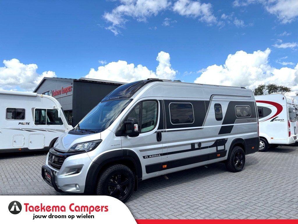 Adria Twin 640SLB Automaat/Enkele-bedden/2020/Euro-6/160PK!, Automaat, Buscamper of Camperbus, Fiat, 6 tot 7 meter