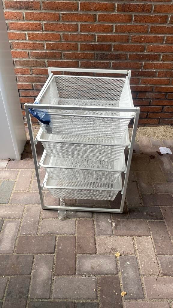 Ijzeren draadmand kastje, Huis en Inrichting, Woonaccessoires | Schalen en Manden, Ophalen, Zo goed als nieuw