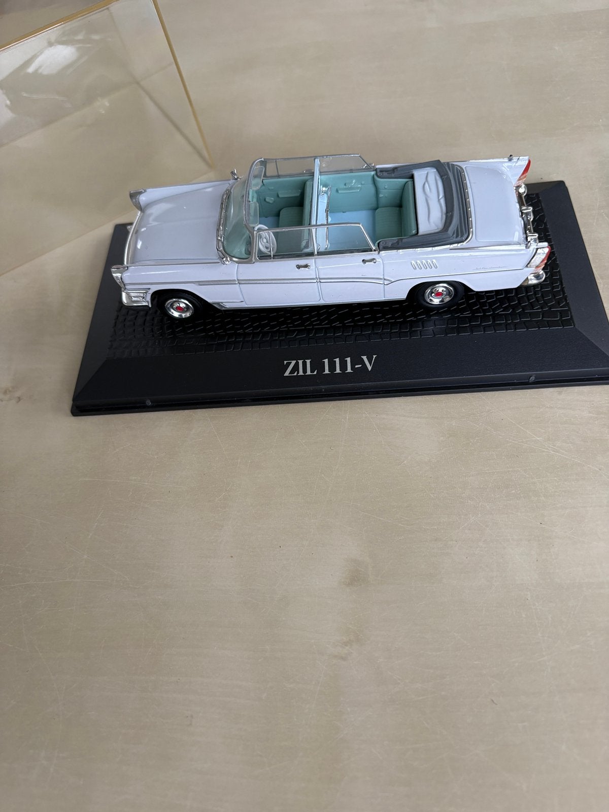 ZIL 111-V auto in doosje., Ophalen of Verzenden, Zo goed als nieuw, Auto, Overige merken