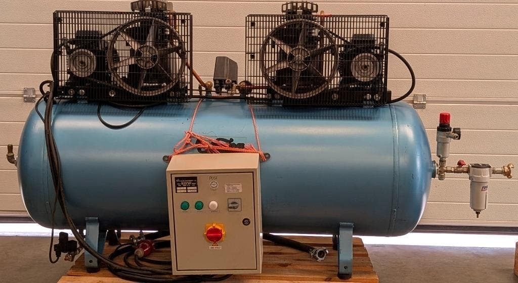 Compressor huvema compleet met droger, Doe-het-zelf en Verbouw, Compressors, Ophalen, Gebruikt, 400 tot 800 liter/min, 10 bar of meer