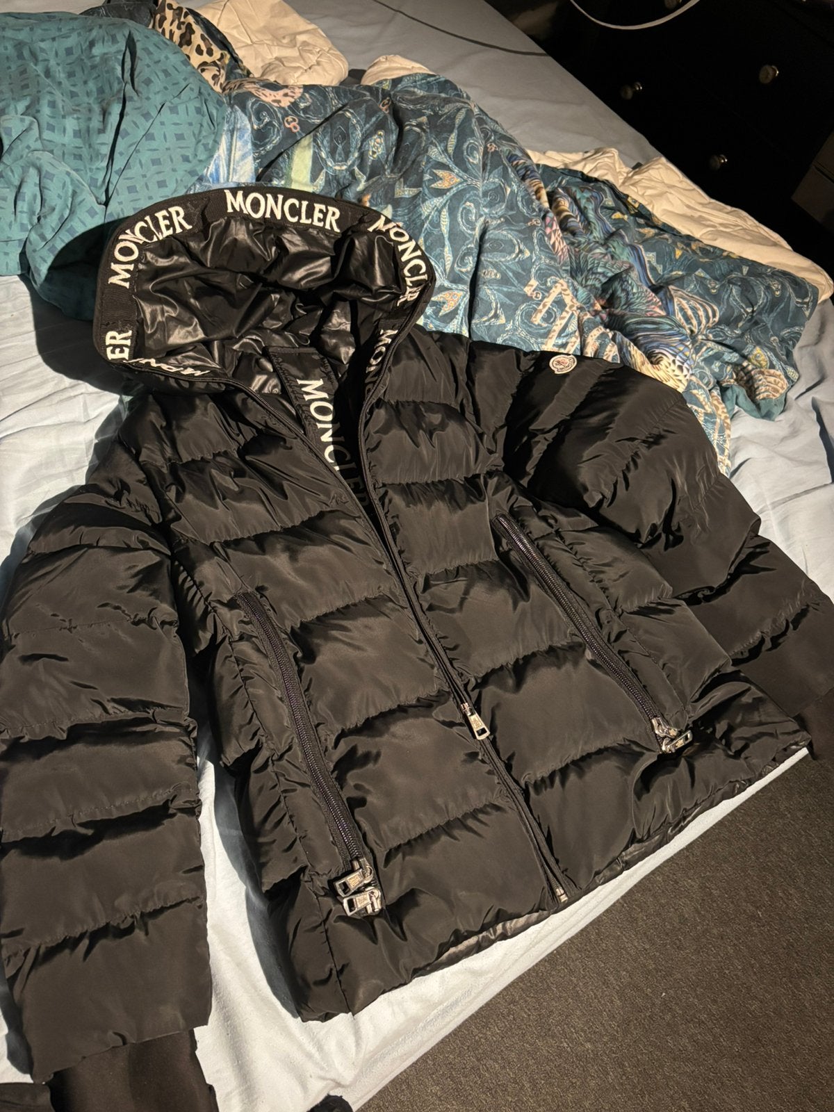 Moncler winterjas, Verzenden, Zo goed als nieuw, Maat 48/50 (M), Zwart