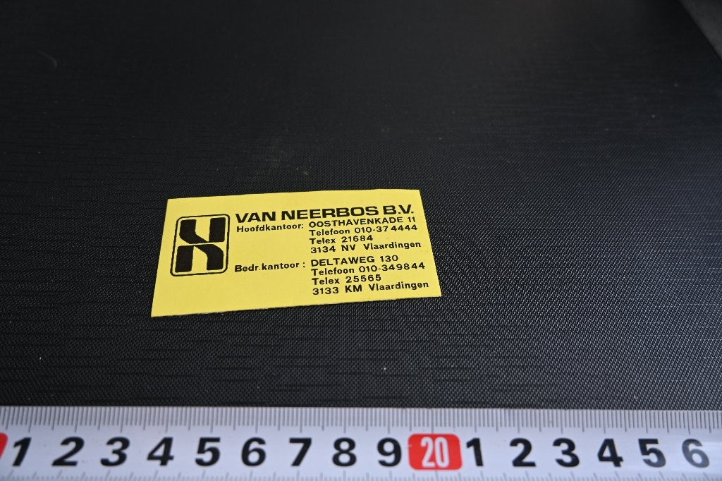 sticker Vlaardingen VAN NEERBOS BV, Ophalen, Zo goed als nieuw