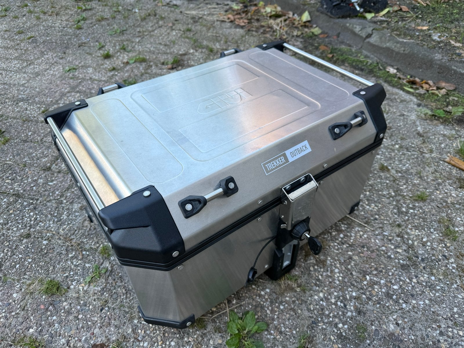 GIVI Trekker Outback Topkoffer - 58 Liter - Zilver, Motoren, Ophalen of Verzenden, Nieuw