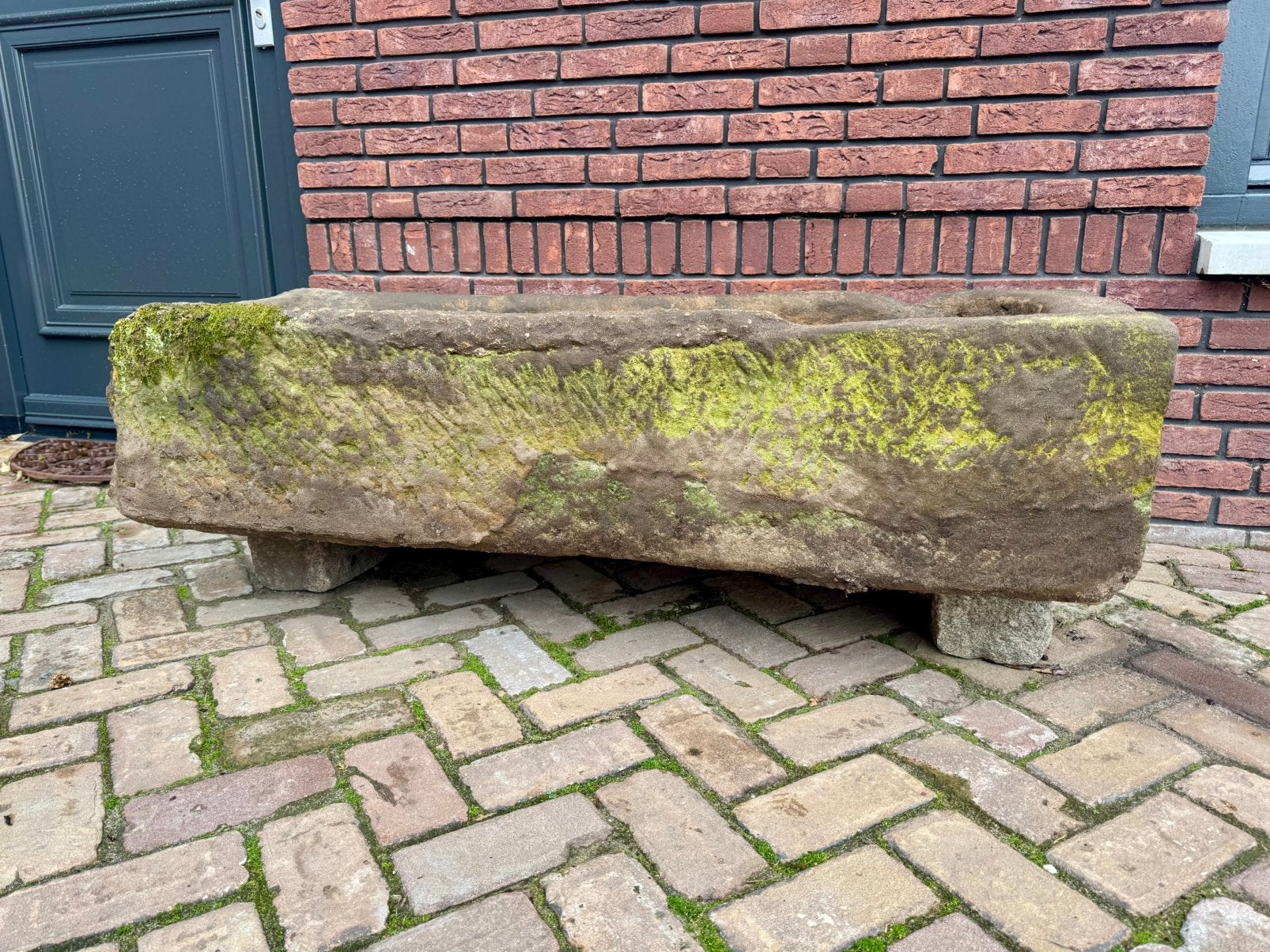 Fraaie Bentheimer zandsteen bloembak / trog, Ophalen, Gebruikt, Steen