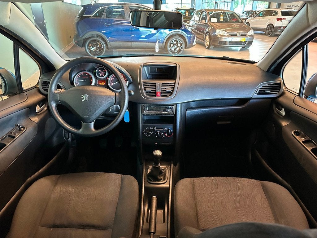 Peugeot 207 1.4-16V 3-DEURS XR-uitv|TREKHAAK|ISOFIX|STUURBEK, Auto's, Voorwielaandrijving, Stof, Zwart, 4 cilinders